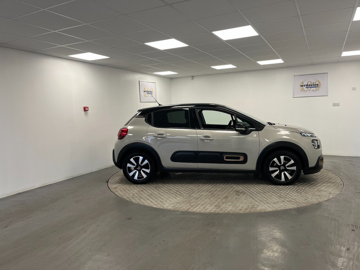 Used Citroen C3 2023 for sale - 76507522: Photo 13