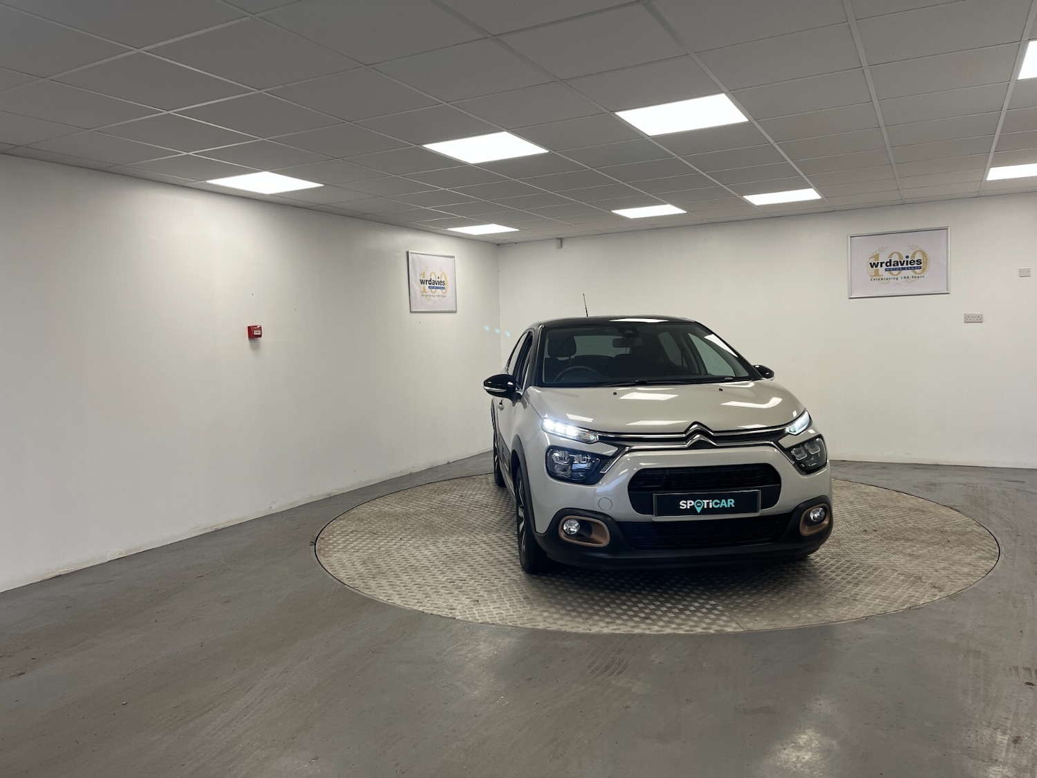 Used Citroen C3 2023 for sale - 76507522: Photo 2