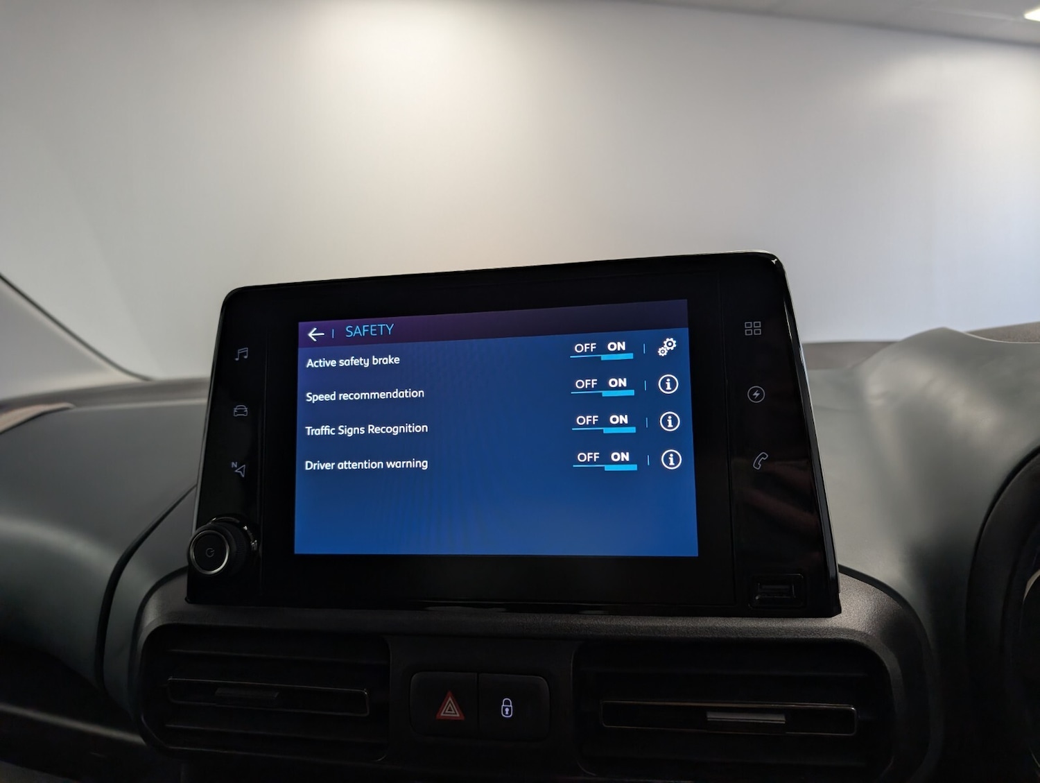 Used Citroen Berlingo 2022 for sale - 76635665: Photo 51