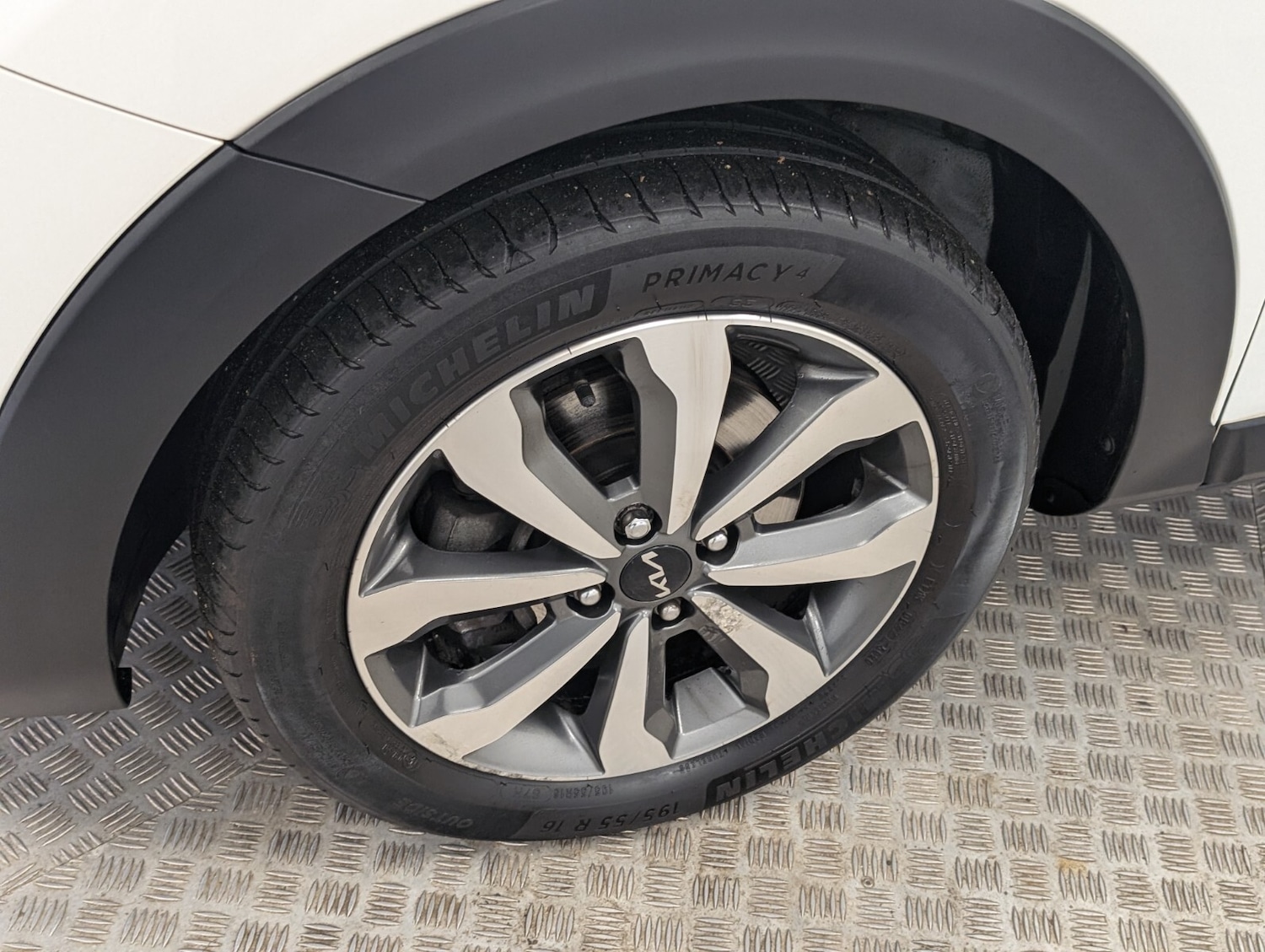 Used Kia Stonic 2021 for sale - 76507674: Photo 14