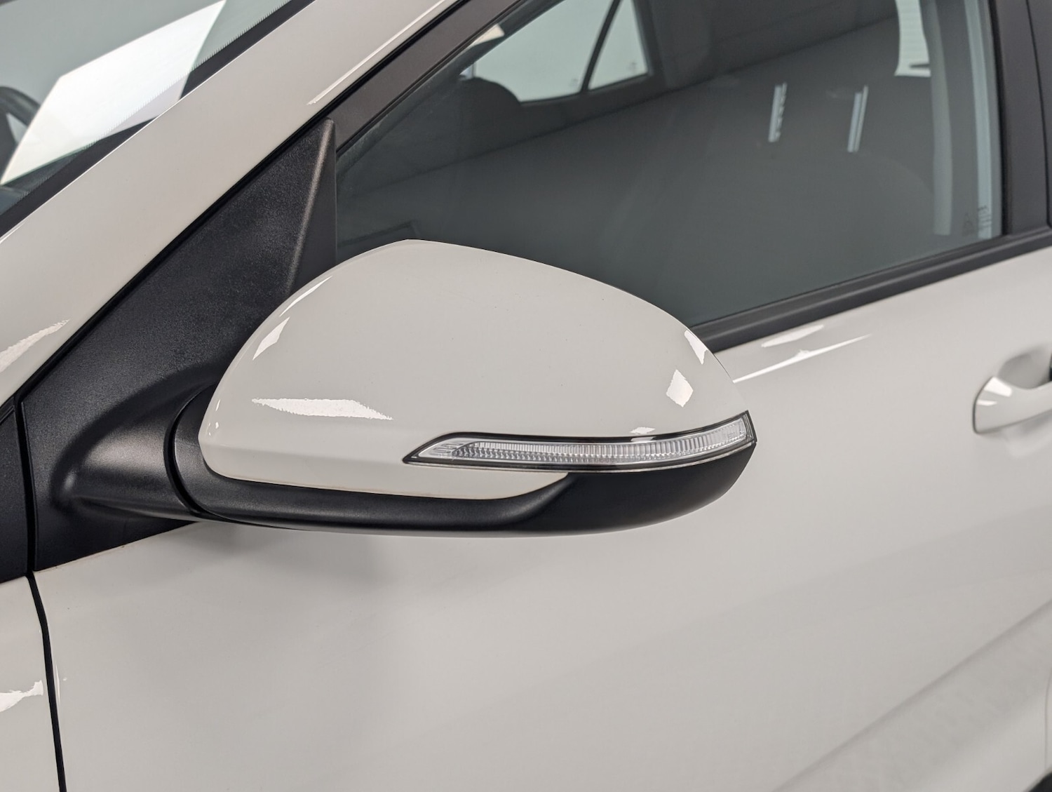 Used Kia Stonic 2021 for sale - 76507674: Photo 15