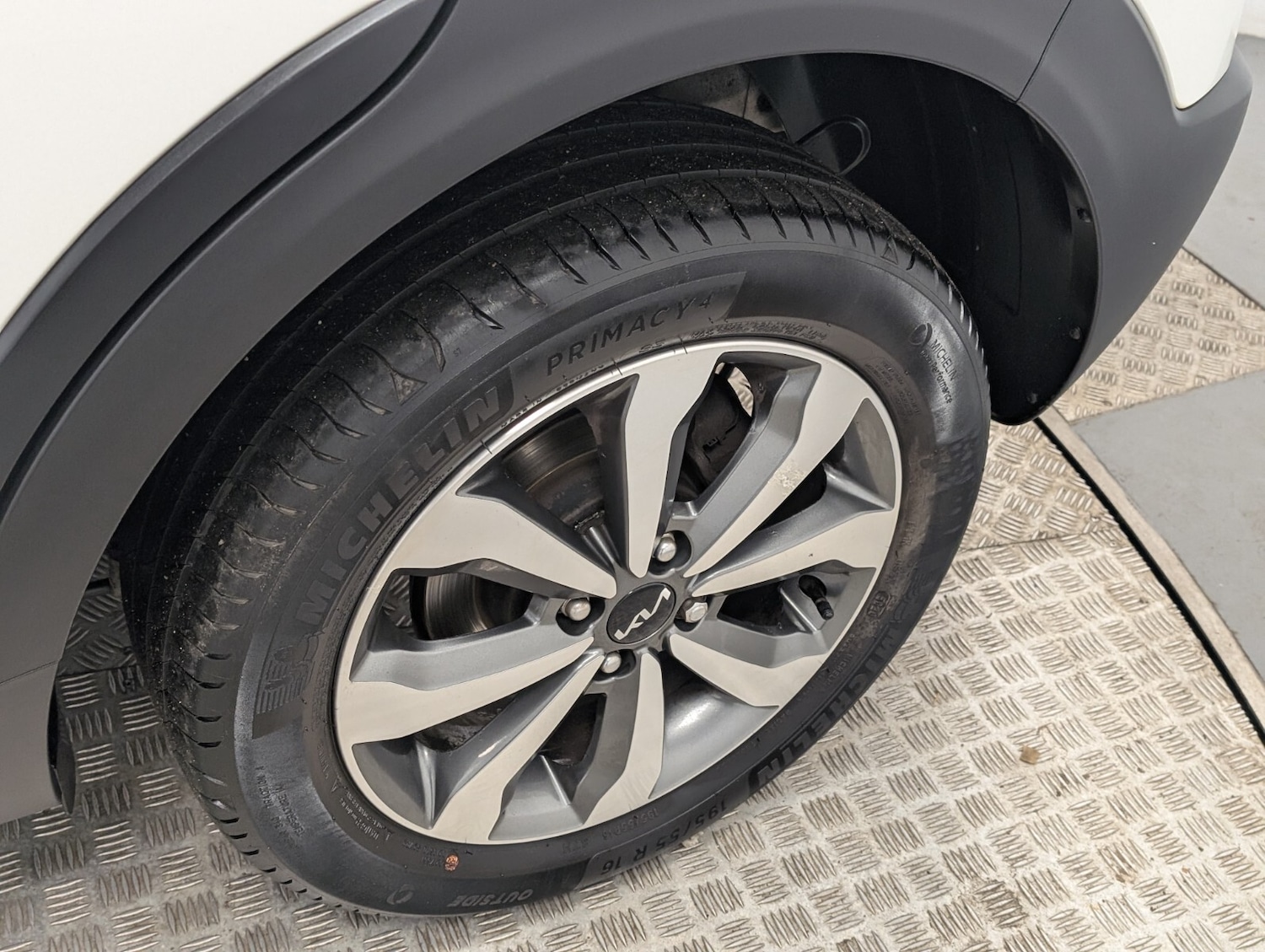 Used Kia Stonic 2021 for sale - 76507674: Photo 16