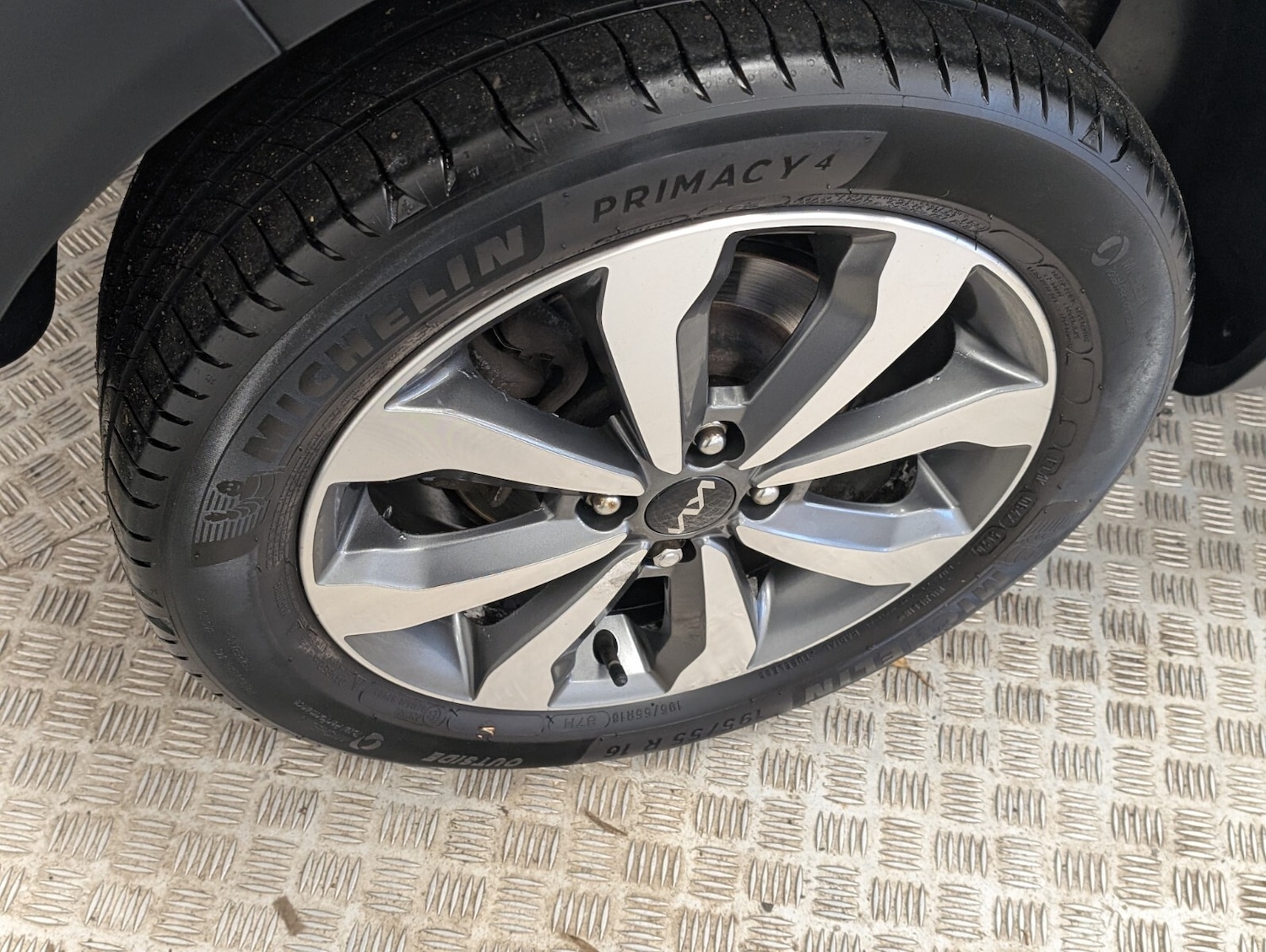 Used Kia Stonic 2021 for sale - 76507674: Photo 25