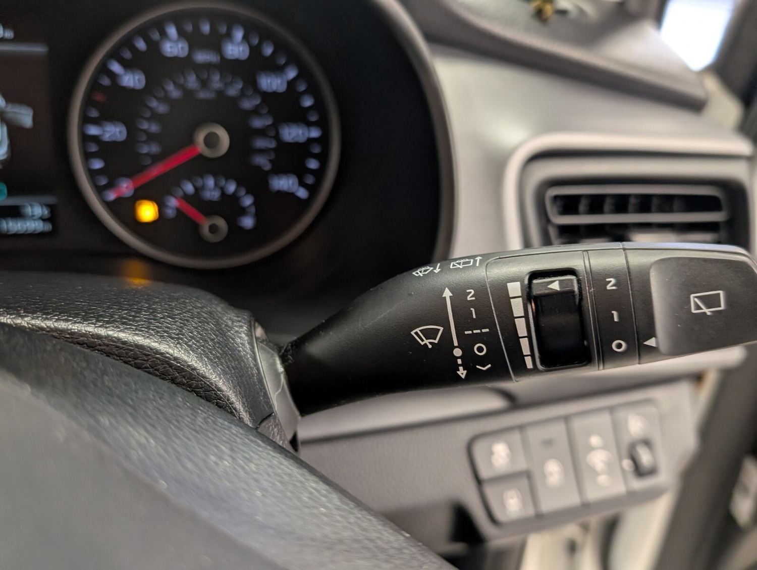 Used Kia Stonic 2021 for sale - 76507674: Photo 38