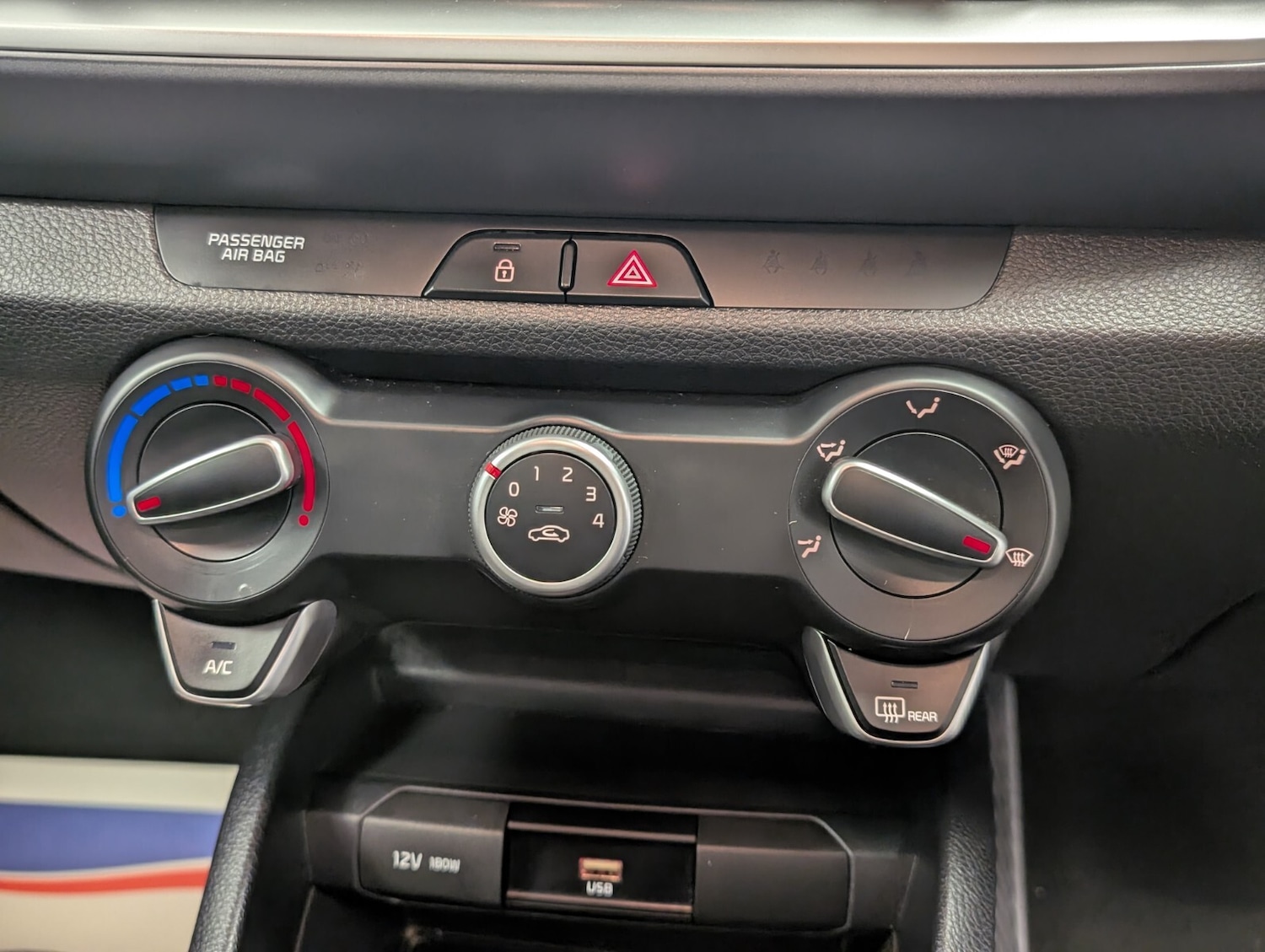 Used Kia Stonic 2021 for sale - 76507674: Photo 41