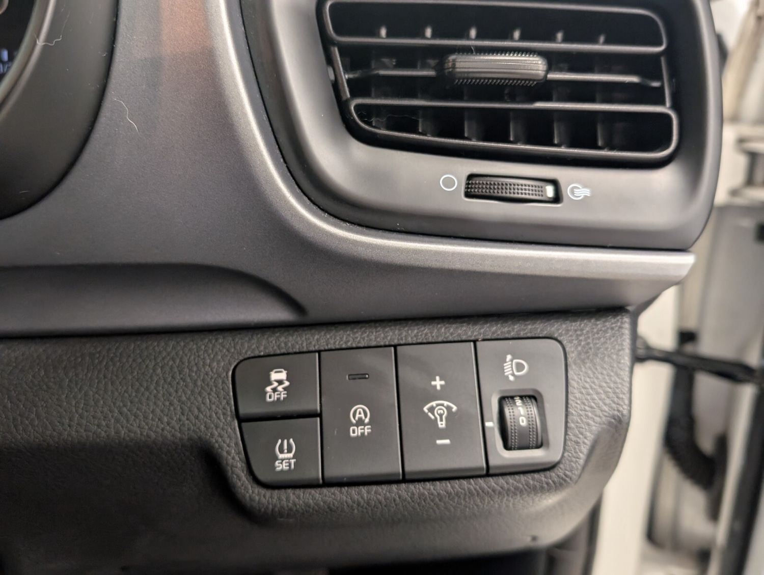 Used Kia Stonic 2021 for sale - 76507674: Photo 45