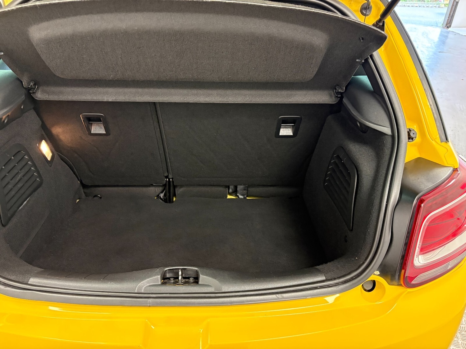 Used DS Automobiles DS 3 2015 for sale - 76321991: Photo 11