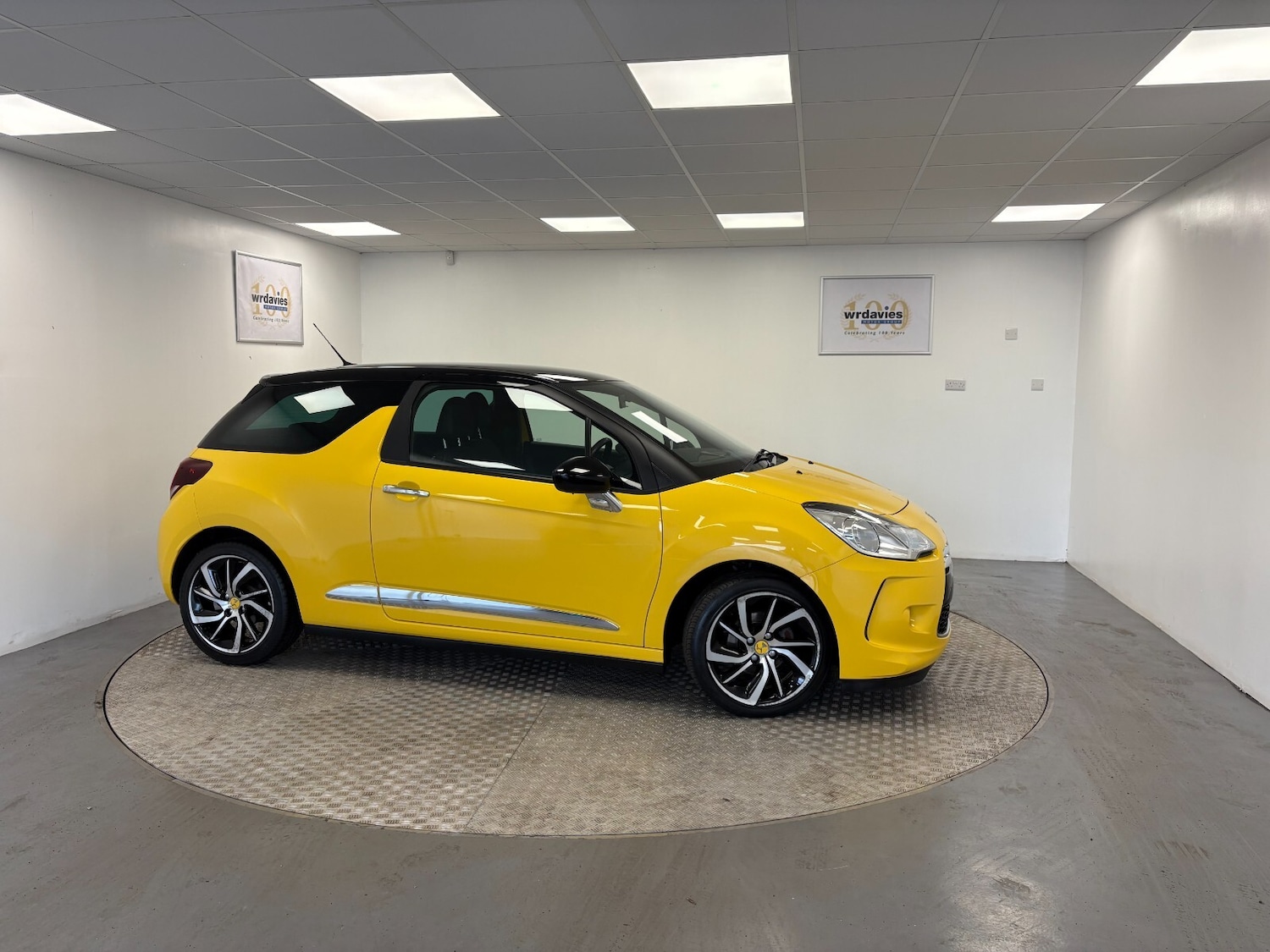 Used DS Automobiles DS 3 2015 for sale - 76321991: Photo 2