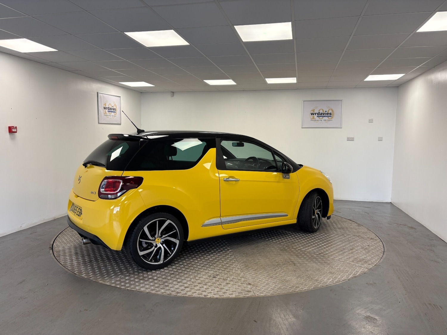 Used DS Automobiles DS 3 2015 for sale - 76321991: Photo 3