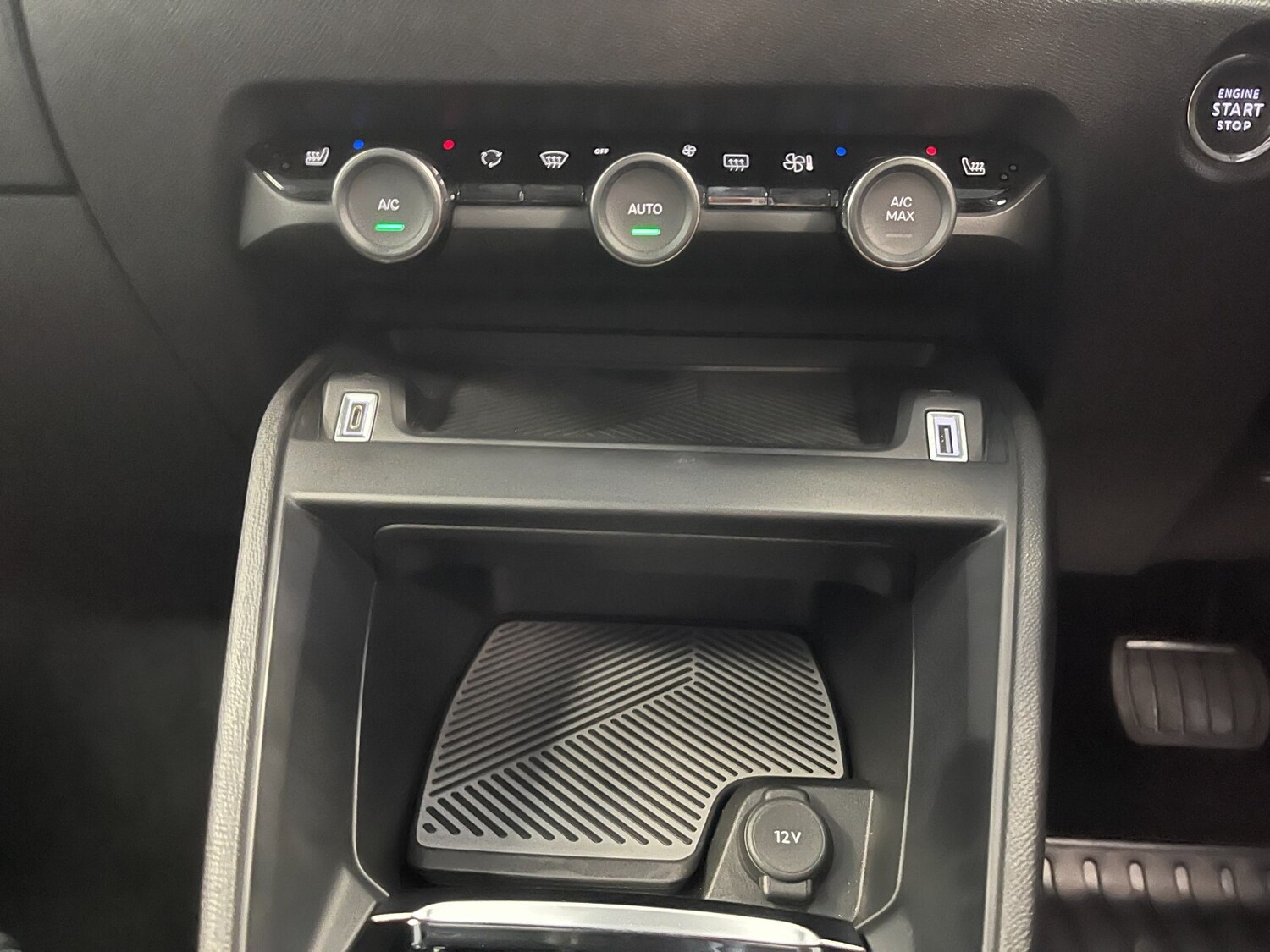 Used Citroen C4 2024 for sale - 76276407: Photo 56