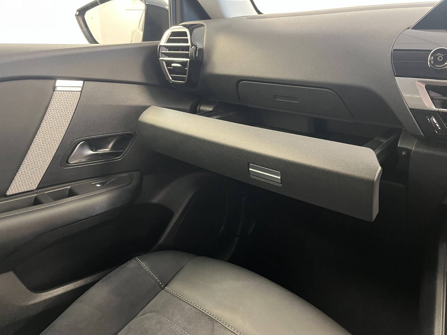 Used Citroen C4 2024 for sale - 76276407: Photo 66