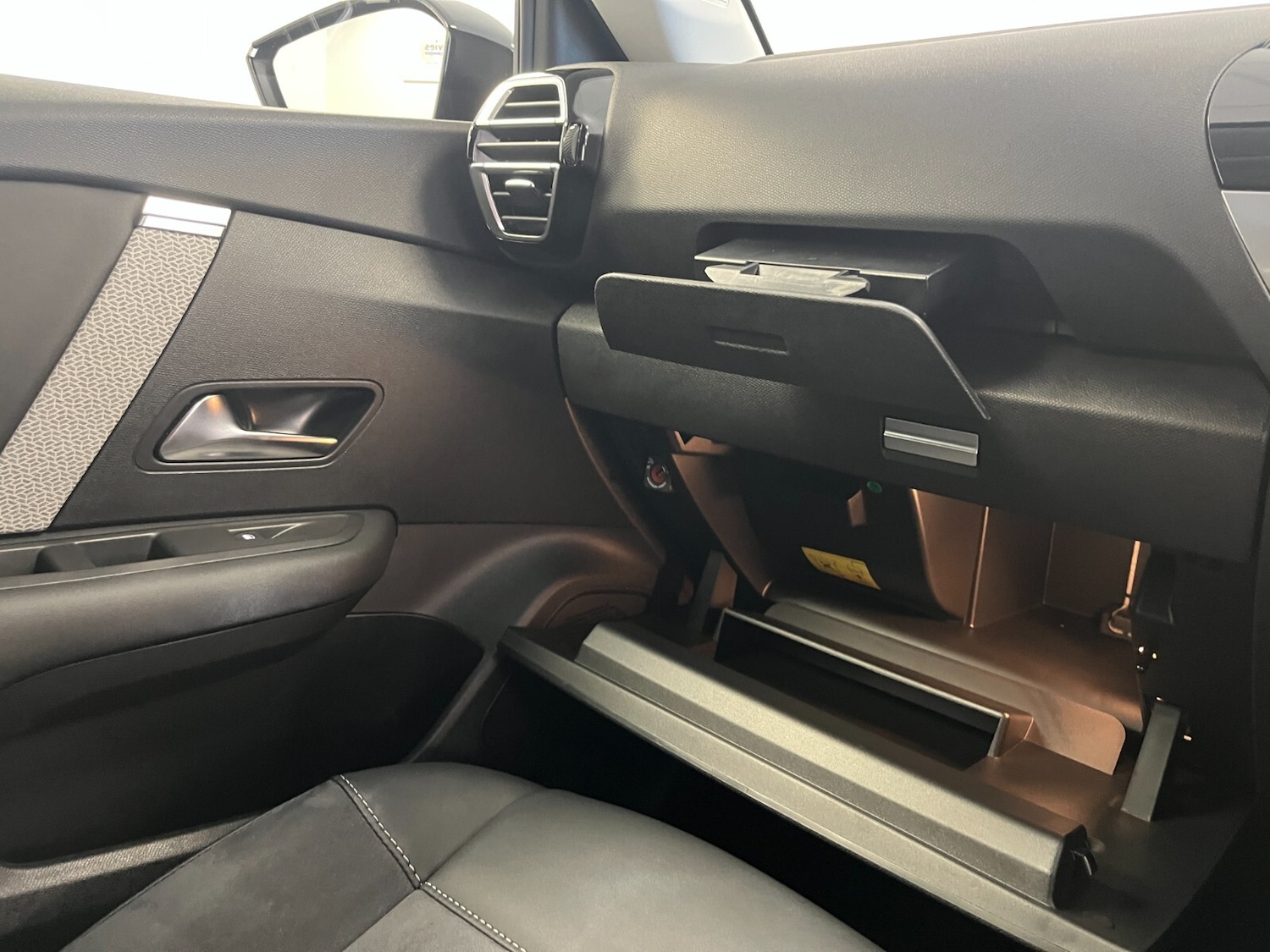 Used Citroen C4 2024 for sale - 76276407: Photo 68