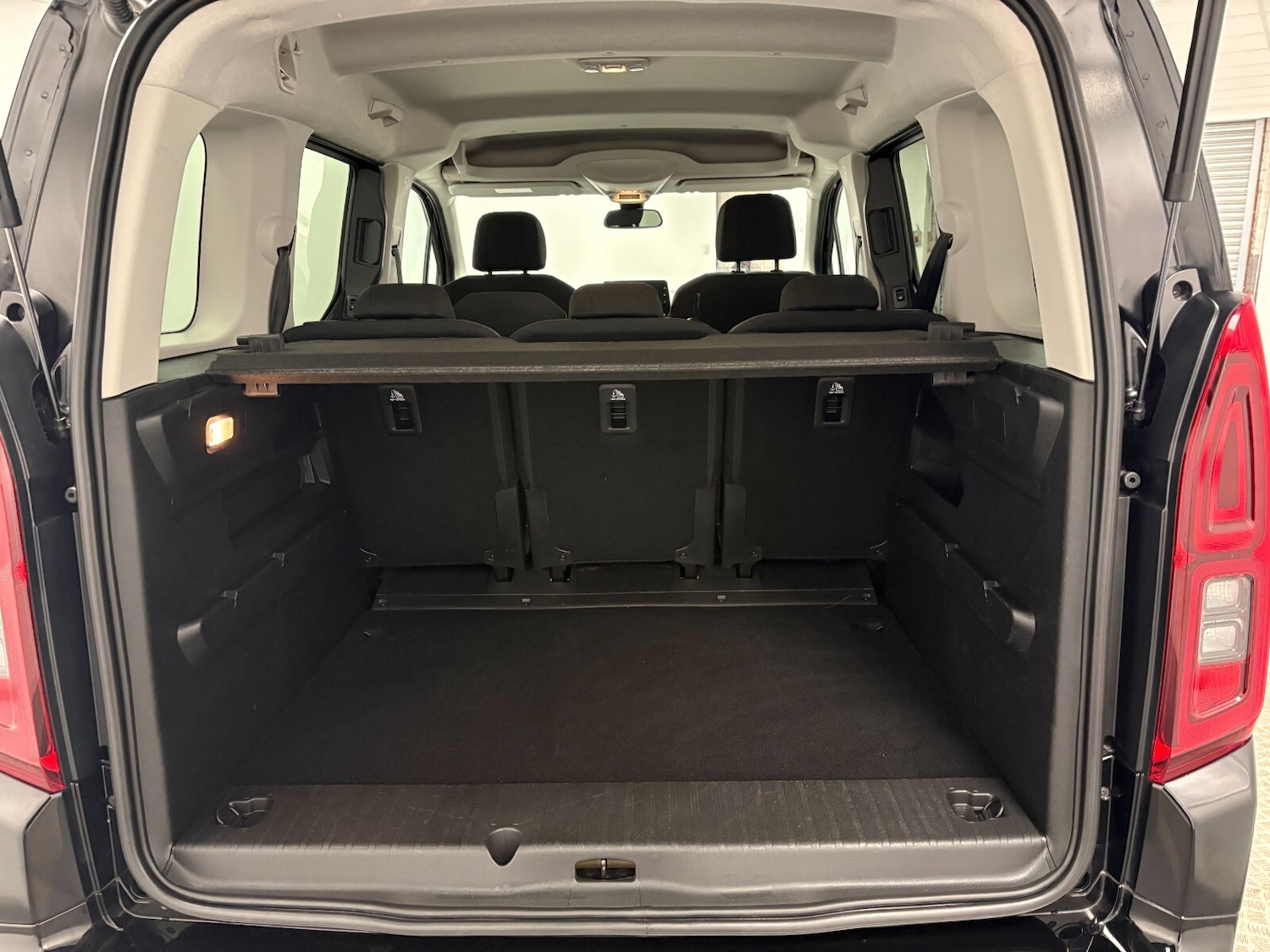 Used Vauxhall Combo Life 2022 for sale - 77339398: Photo 8