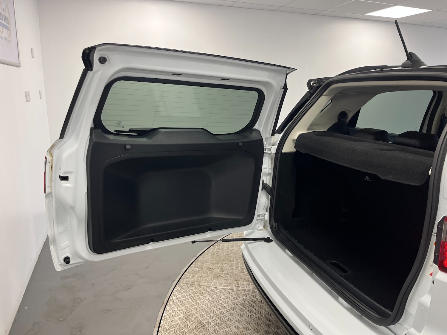 Used Ford Ecosport 2019 for sale - 76297649: Photo 76