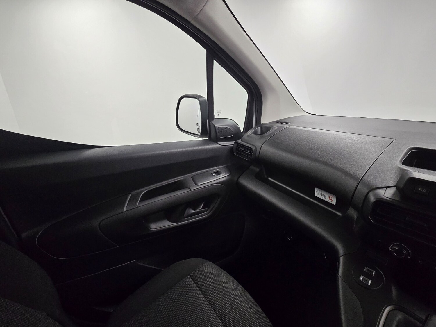 Used Citroen Berlingo for sale - 76276566: Photo 67