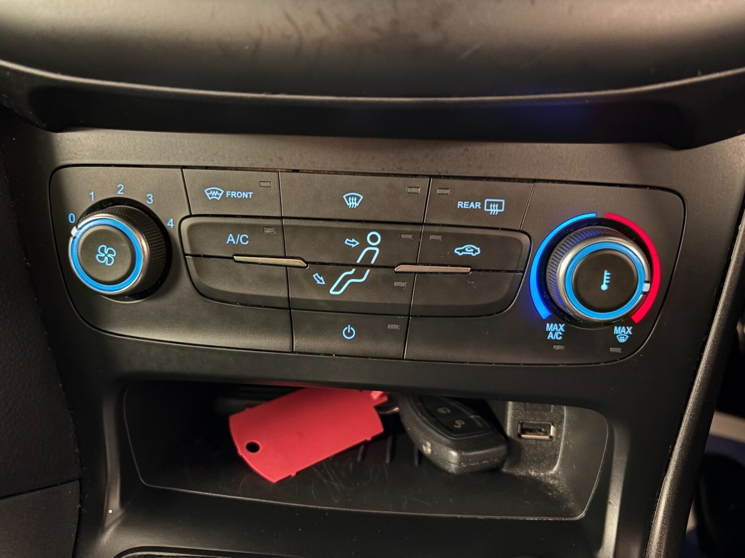 Used Ford Focus 2018 for sale - 76420413: Photo 17