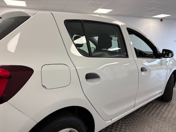 Used Dacia Sandero 2018 for sale - 76302467: Photo 12