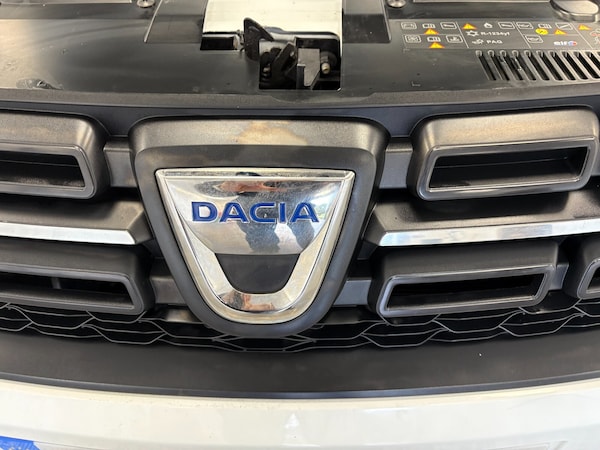 Used Dacia Sandero 2018 for sale - 76302467: Photo 30