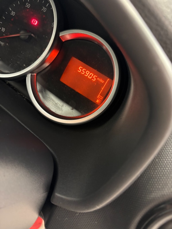 Used Dacia Sandero 2018 for sale - 76302467: Photo 32