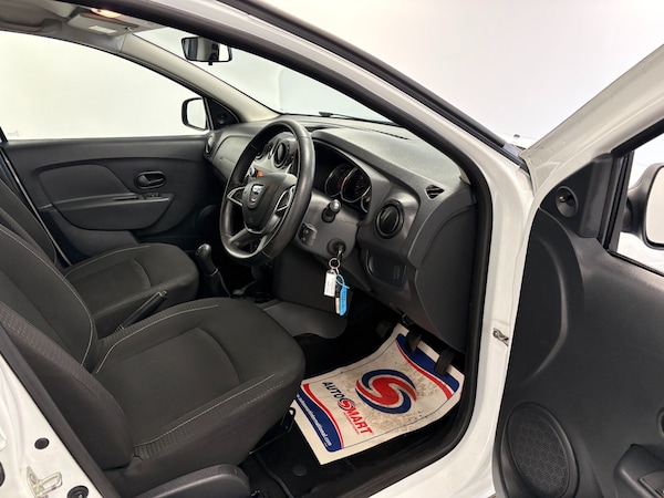 Used Dacia Sandero 2018 for sale - 76302467: Photo 8