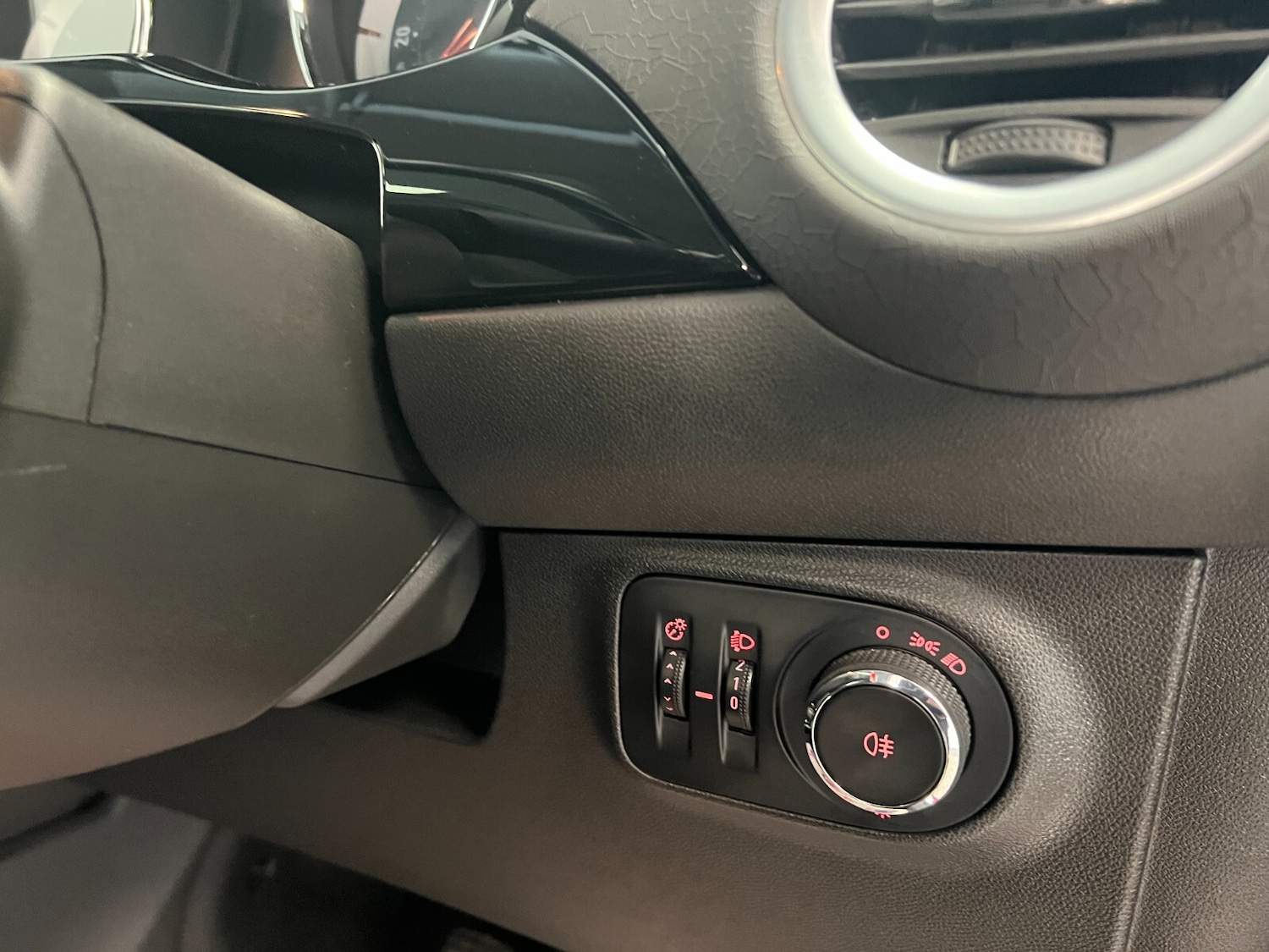 Used Vauxhall ADAM 2016 for sale - 76276171: Photo 32