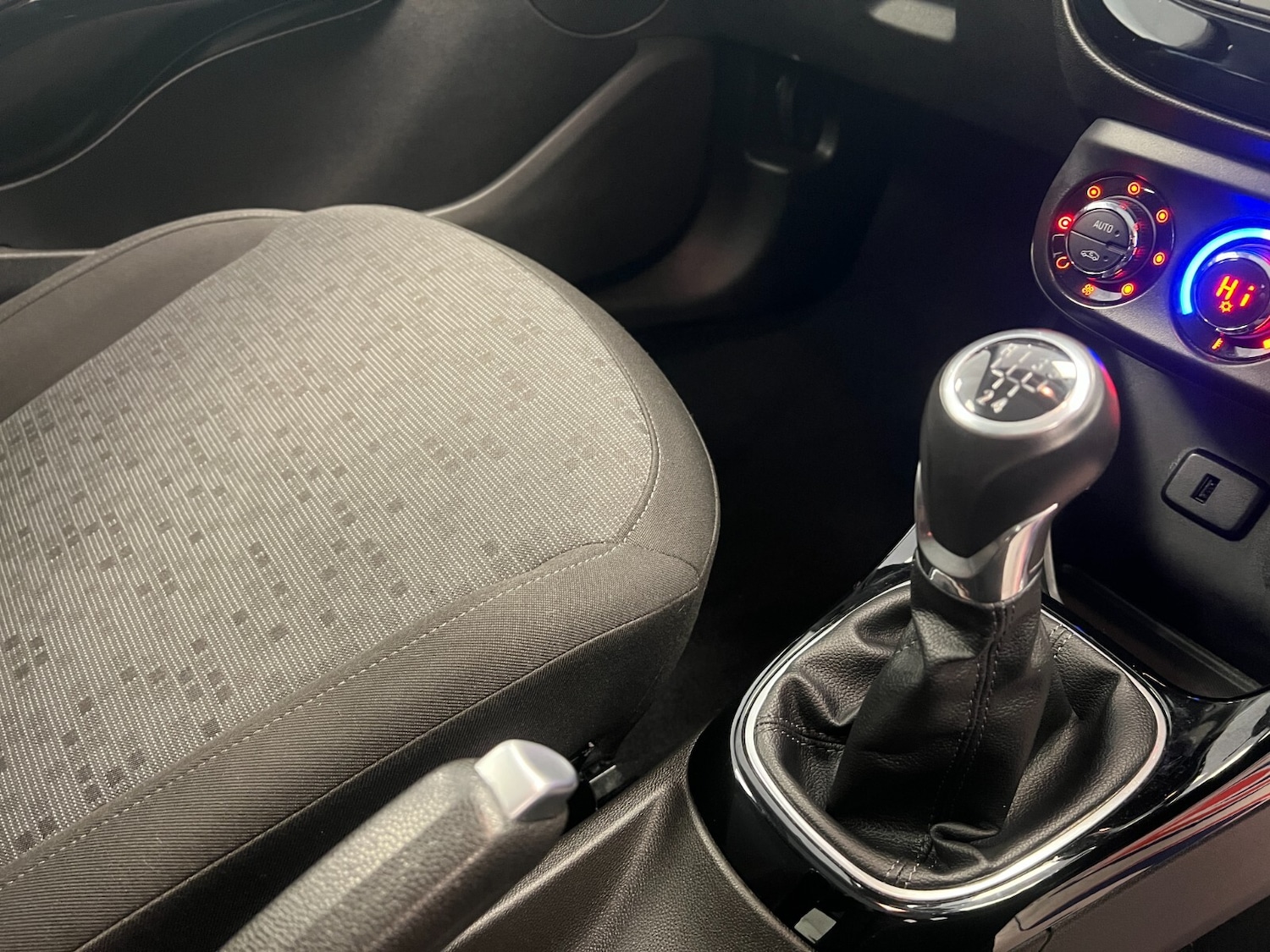 Used Vauxhall ADAM 2016 for sale - 76276171: Photo 45