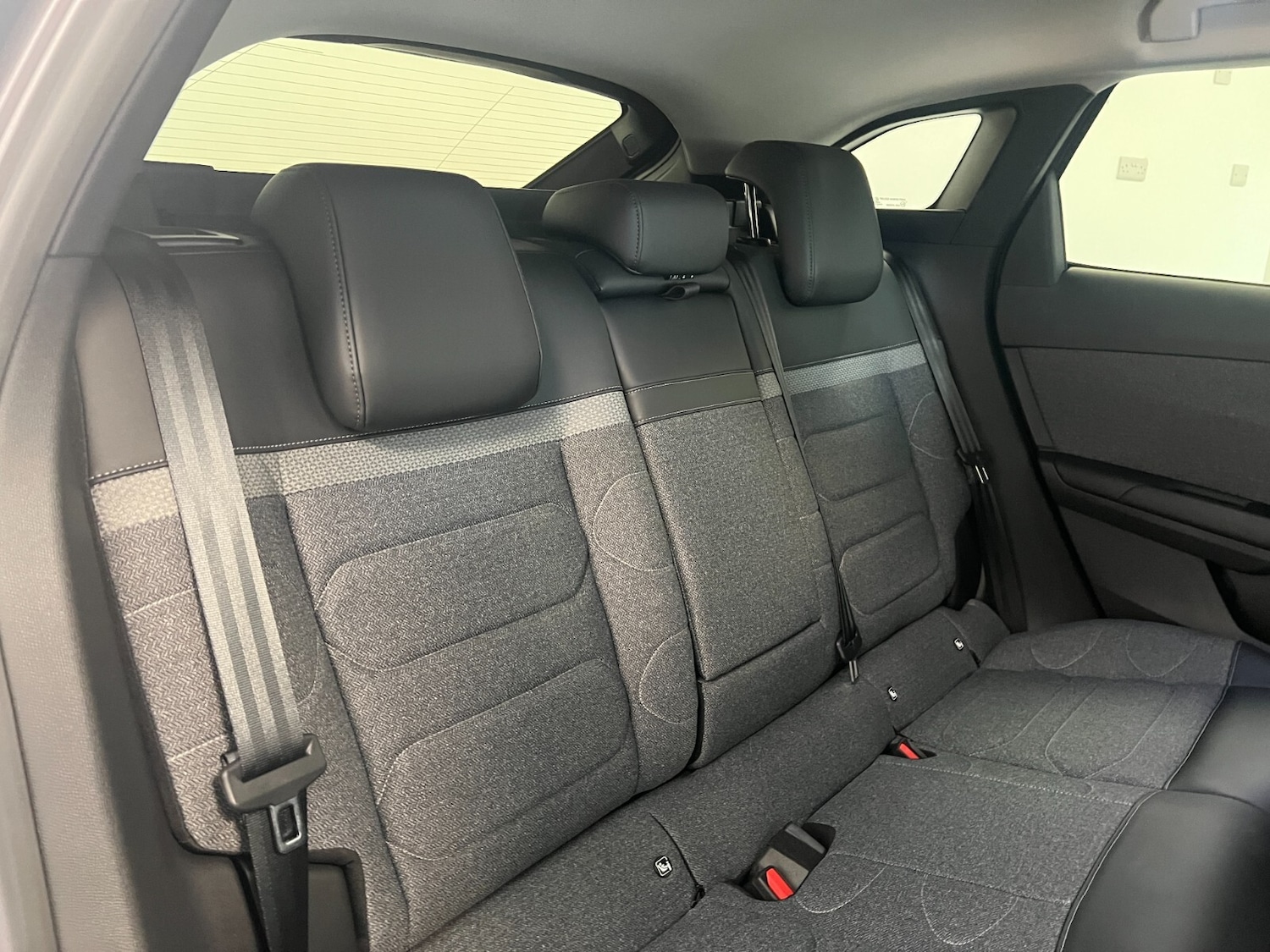 Used Citroen C5 X 2024 for sale - 76276209: Photo 30