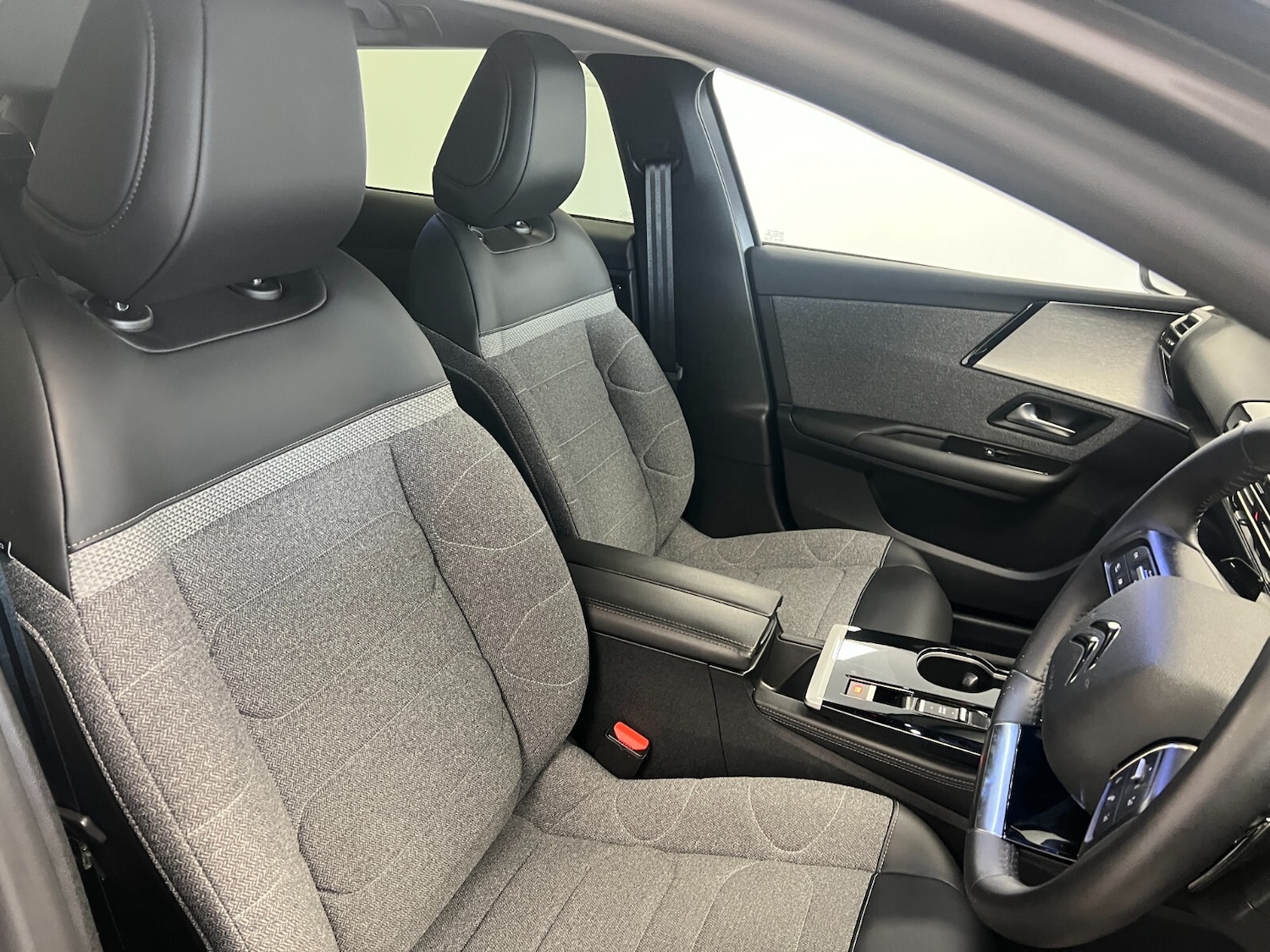 Used Citroen C5 X 2024 for sale - 76276209: Photo 35