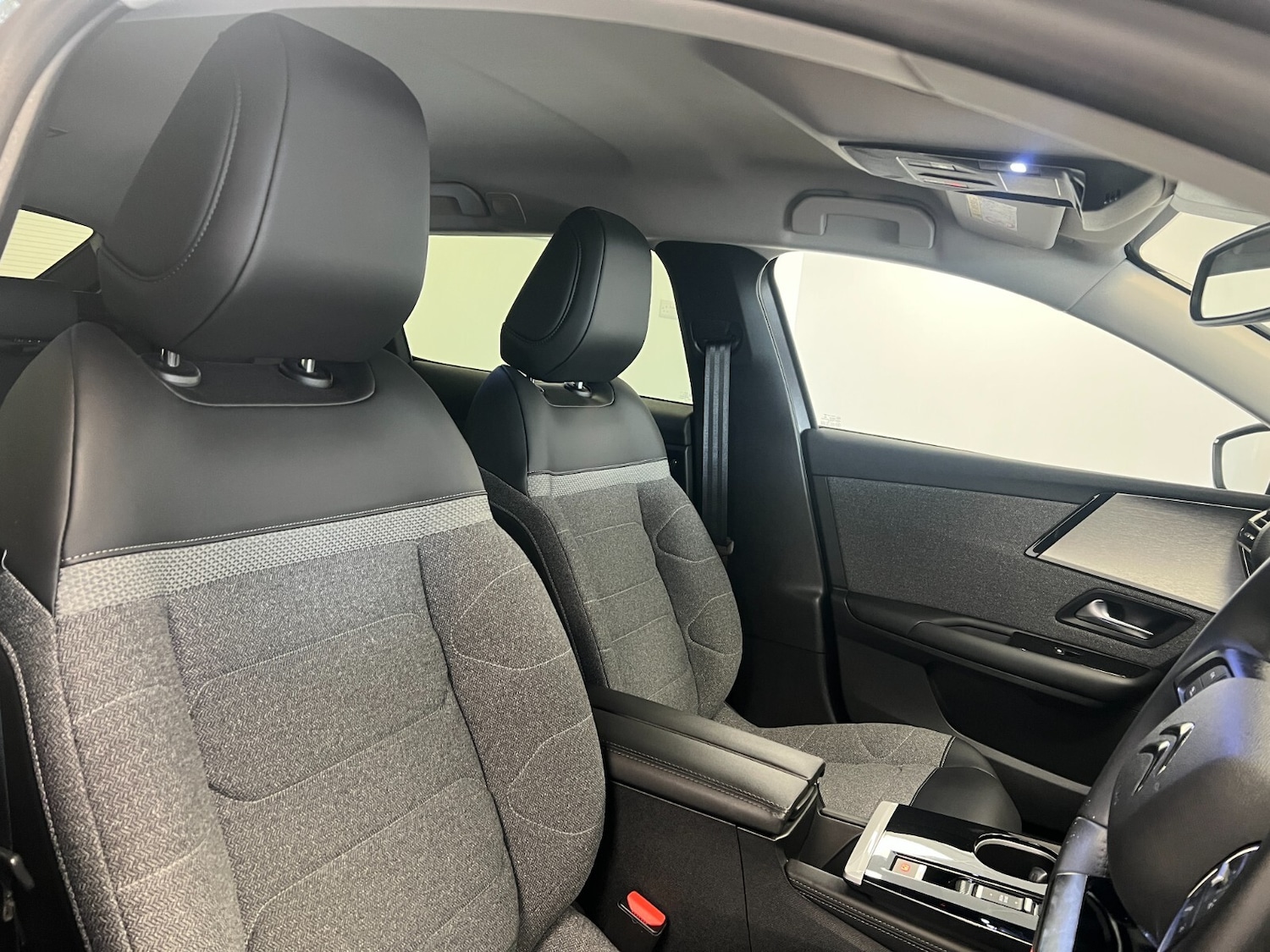 Used Citroen C5 X 2024 for sale - 76276209: Photo 36