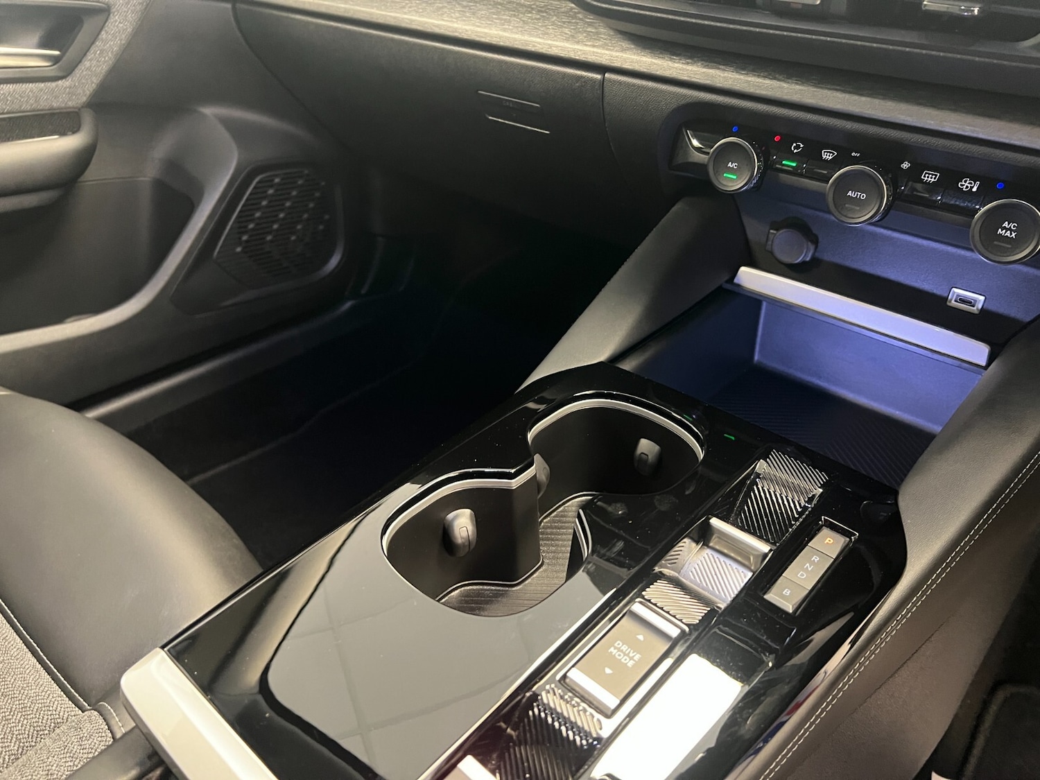 Used Citroen C5 X 2024 for sale - 76276209: Photo 43