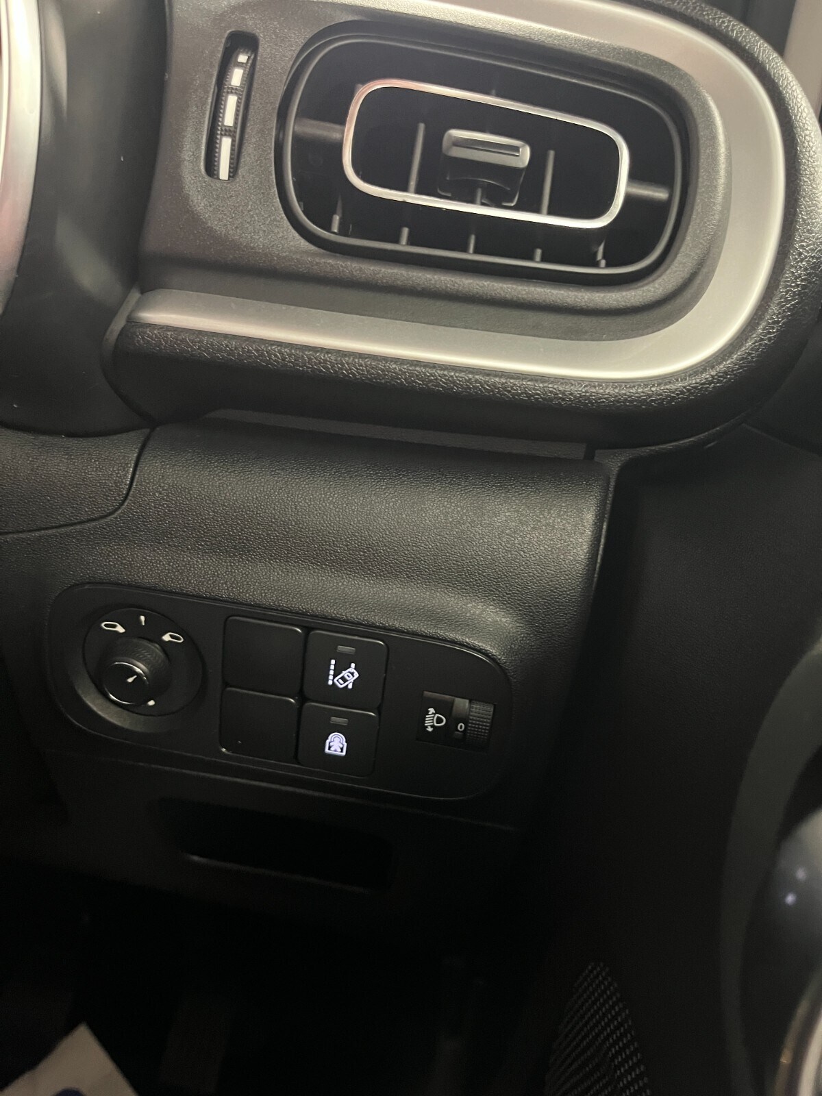 Used Citroen C3 2019 for sale - 76276772: Photo 45