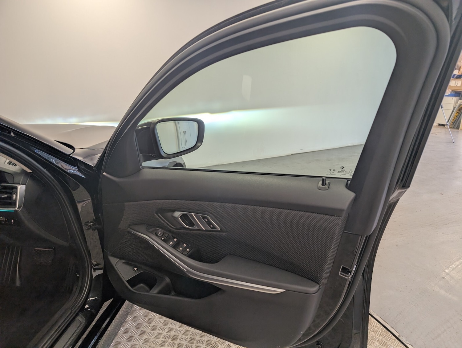 Used BMW 3 Series 2020 for sale - 76635674: Photo 32