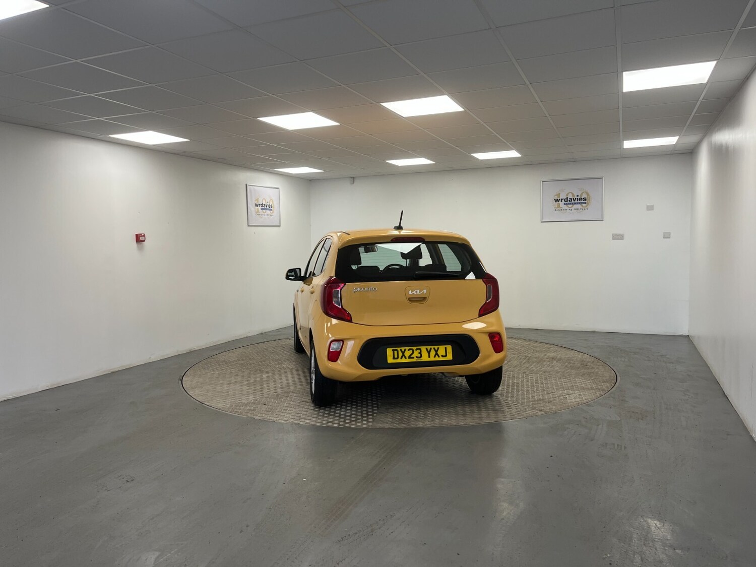 Used Kia Picanto 2023 for sale - 77449777: Photo 10