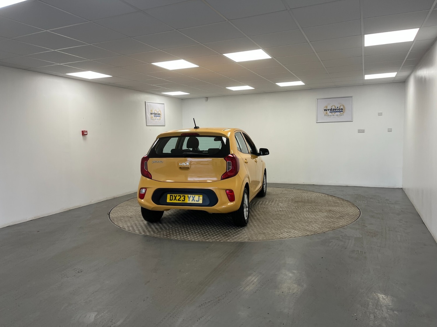 Used Kia Picanto 2023 for sale - 77449777: Photo 11