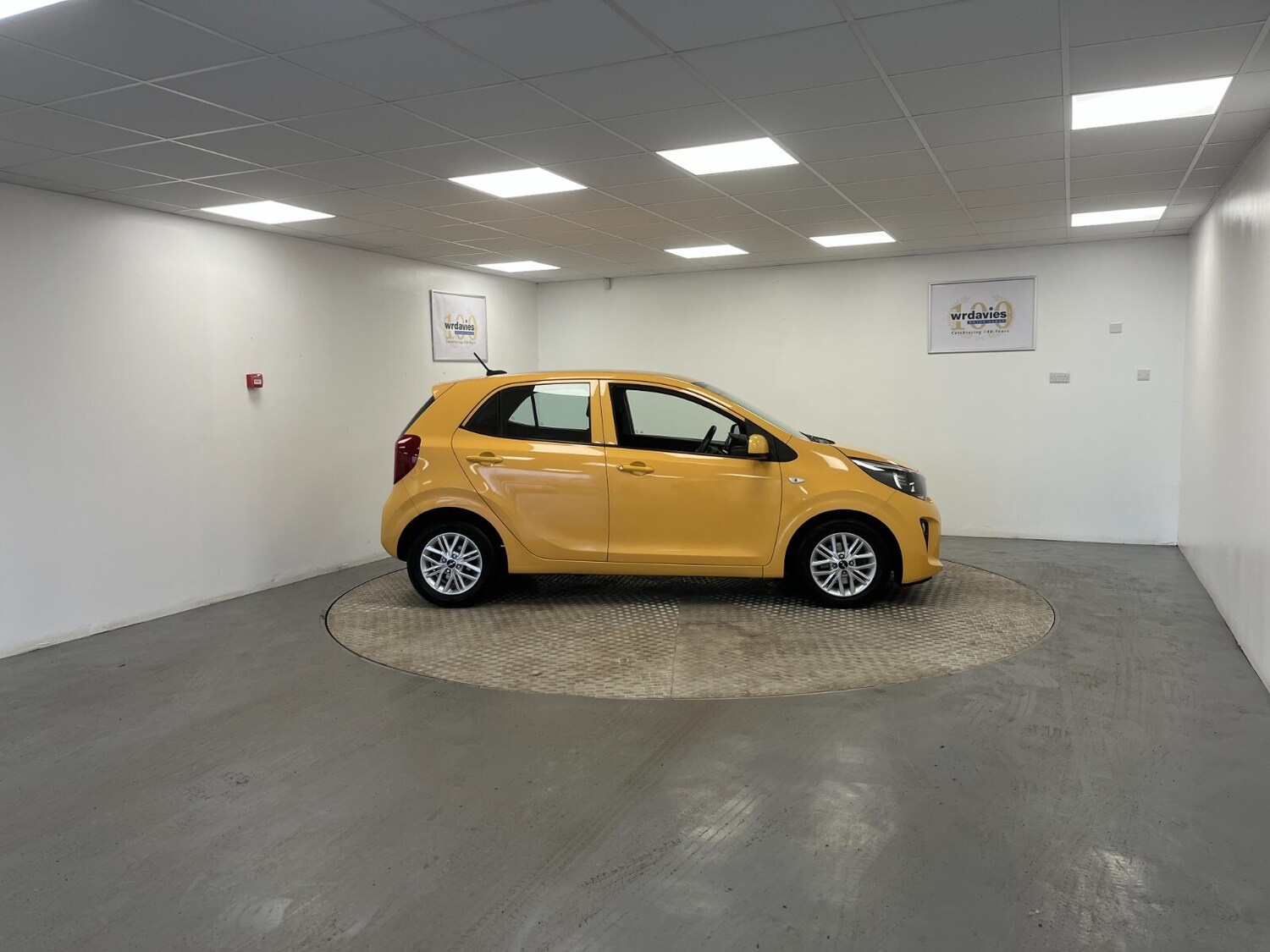 Used Kia Picanto 2023 for sale - 77449777: Photo 14