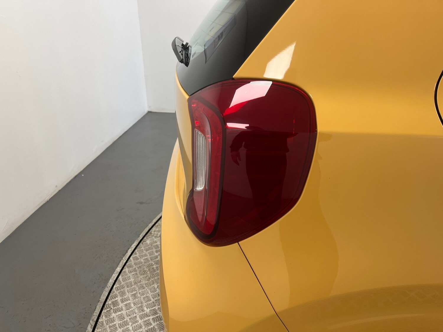 Used Kia Picanto 2023 for sale - 77449777: Photo 23