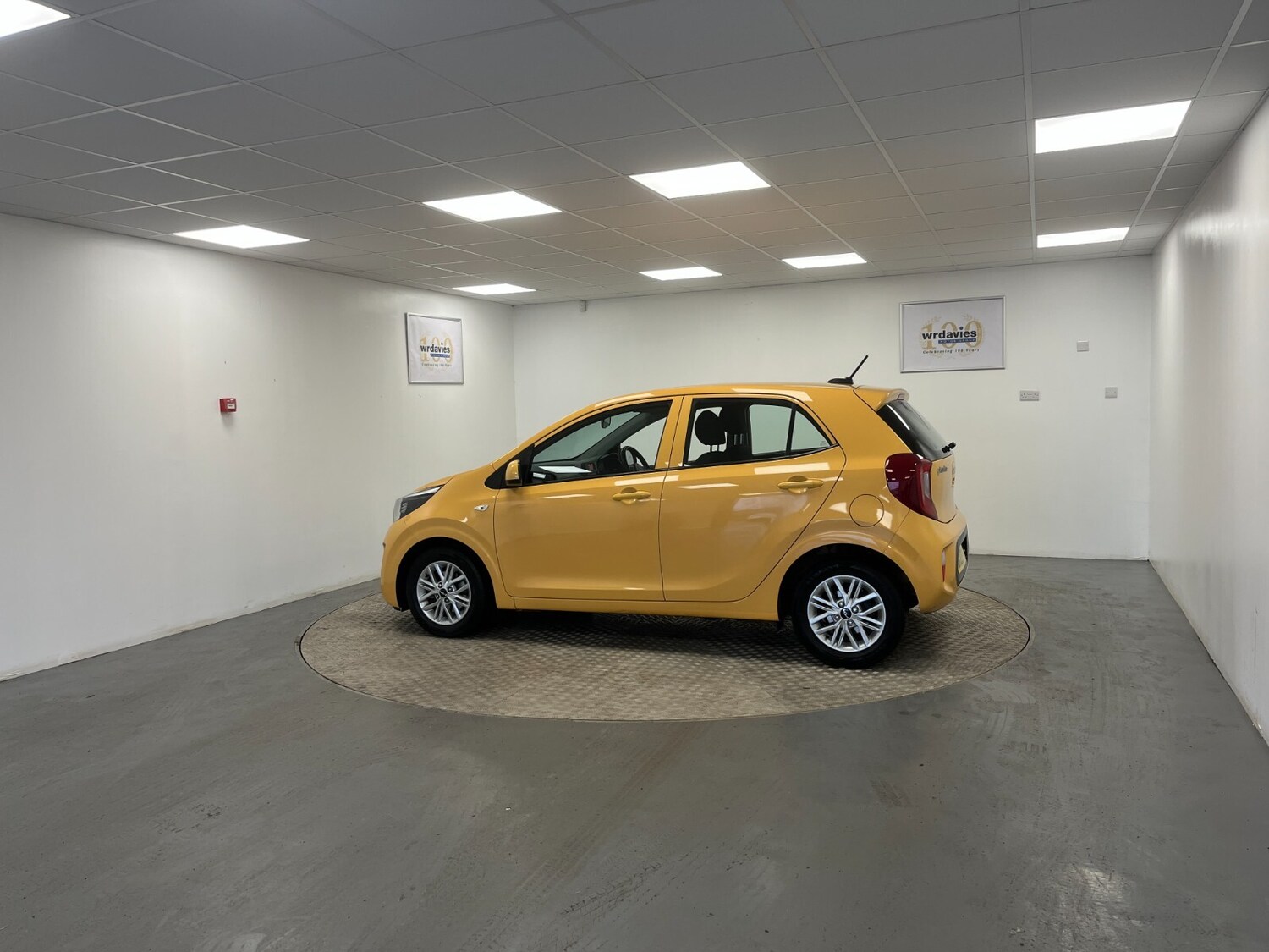 Used Kia Picanto 2023 for sale - 77449777: Photo 8