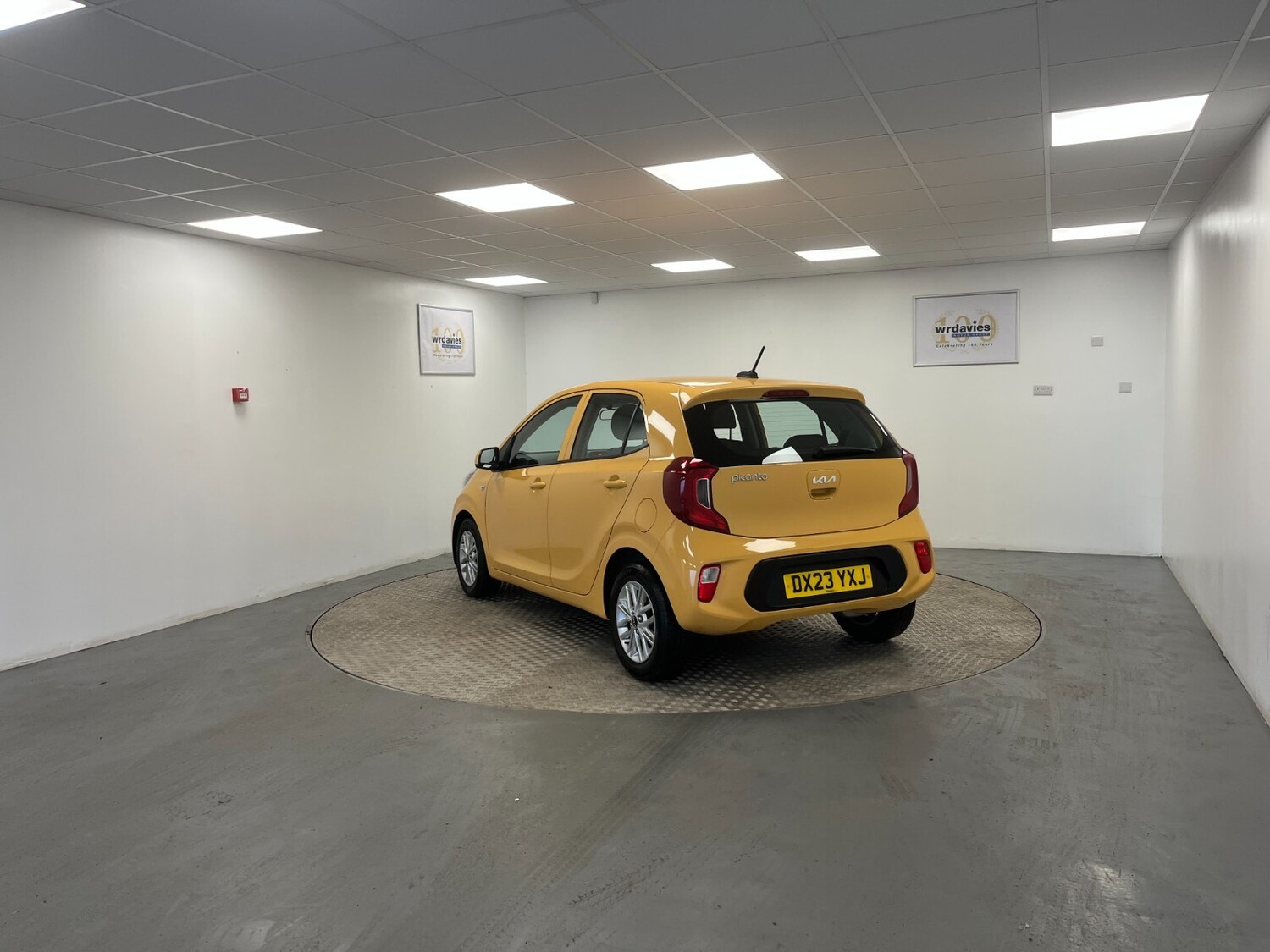 Used Kia Picanto 2023 for sale - 77449777: Photo 9