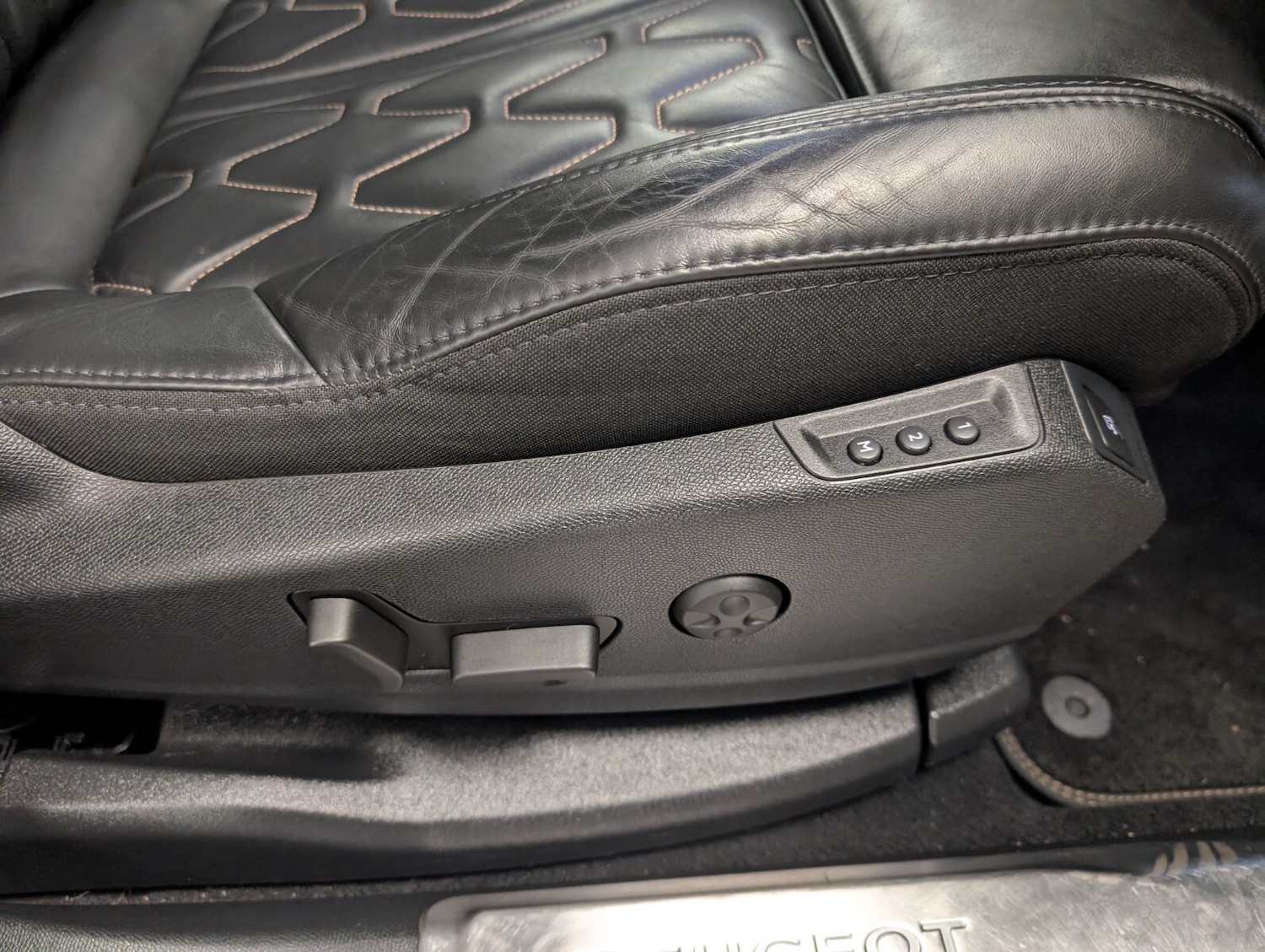 Used Peugeot 3008 2017 for sale - 76507534: Photo 30