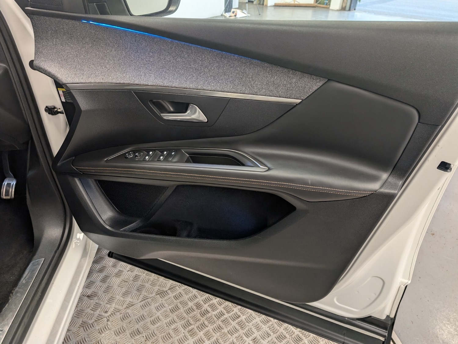 Used Peugeot 3008 2017 for sale - 76507534: Photo 31