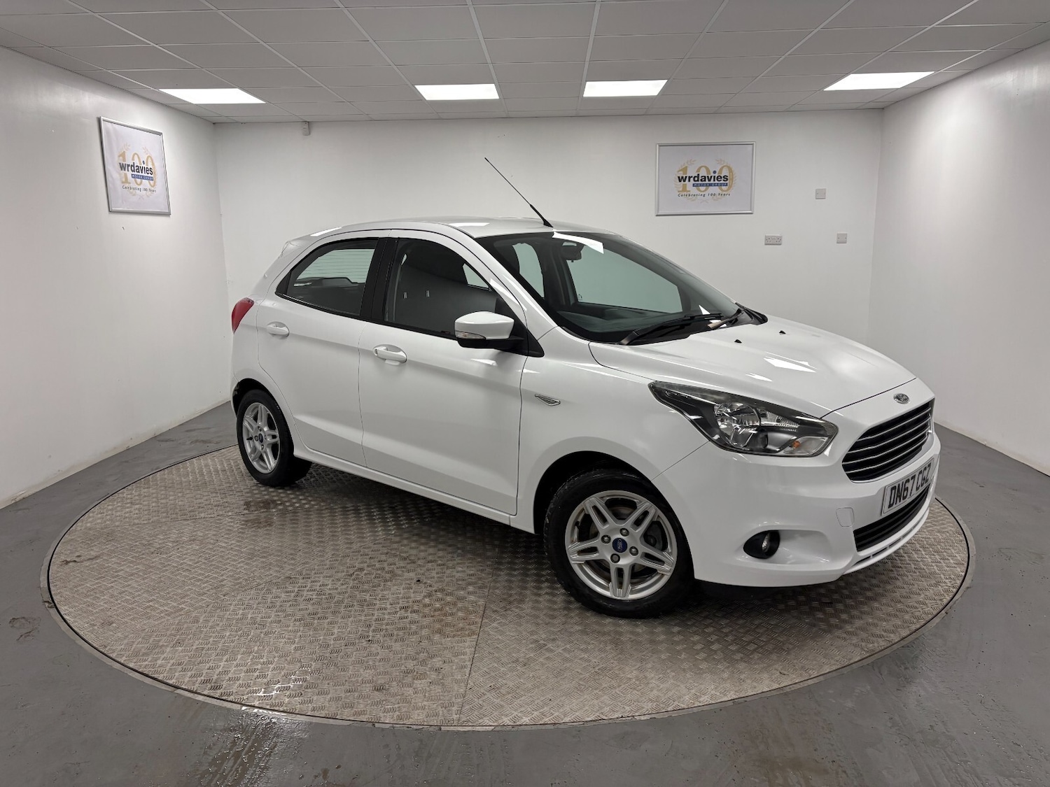 Used Ford Ka+ 2017 for sale - 77170440: Photo 2