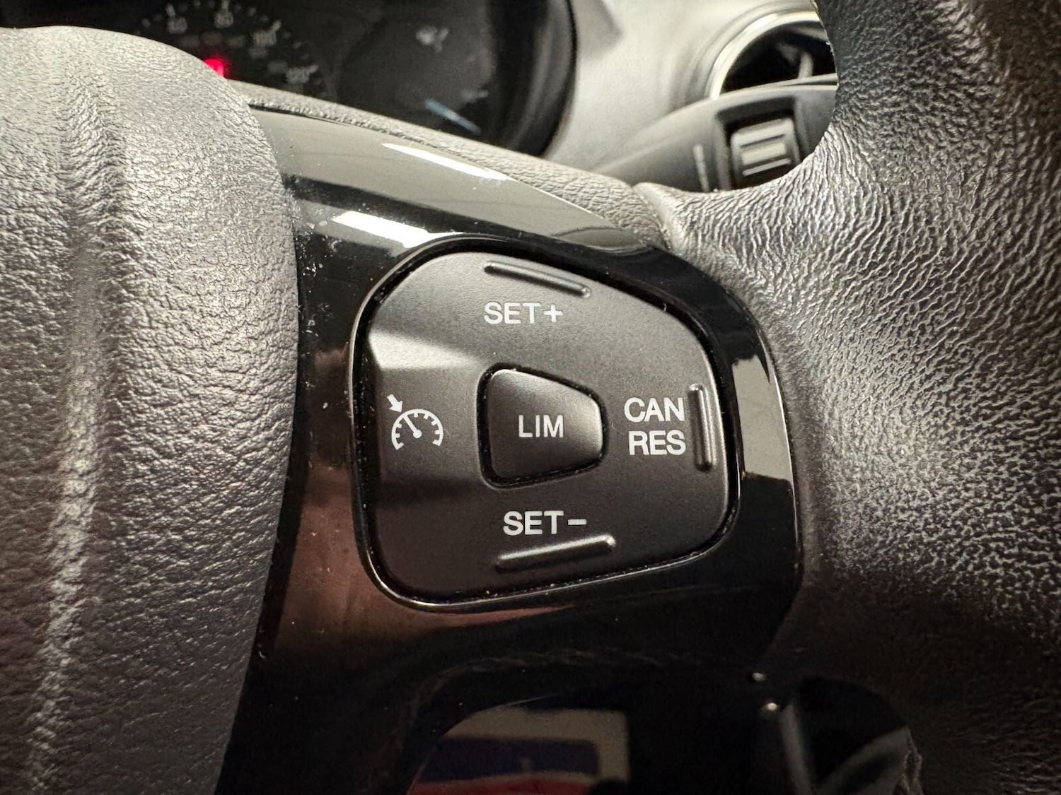 Used Ford Ka+ 2017 for sale - 77170440: Photo 23