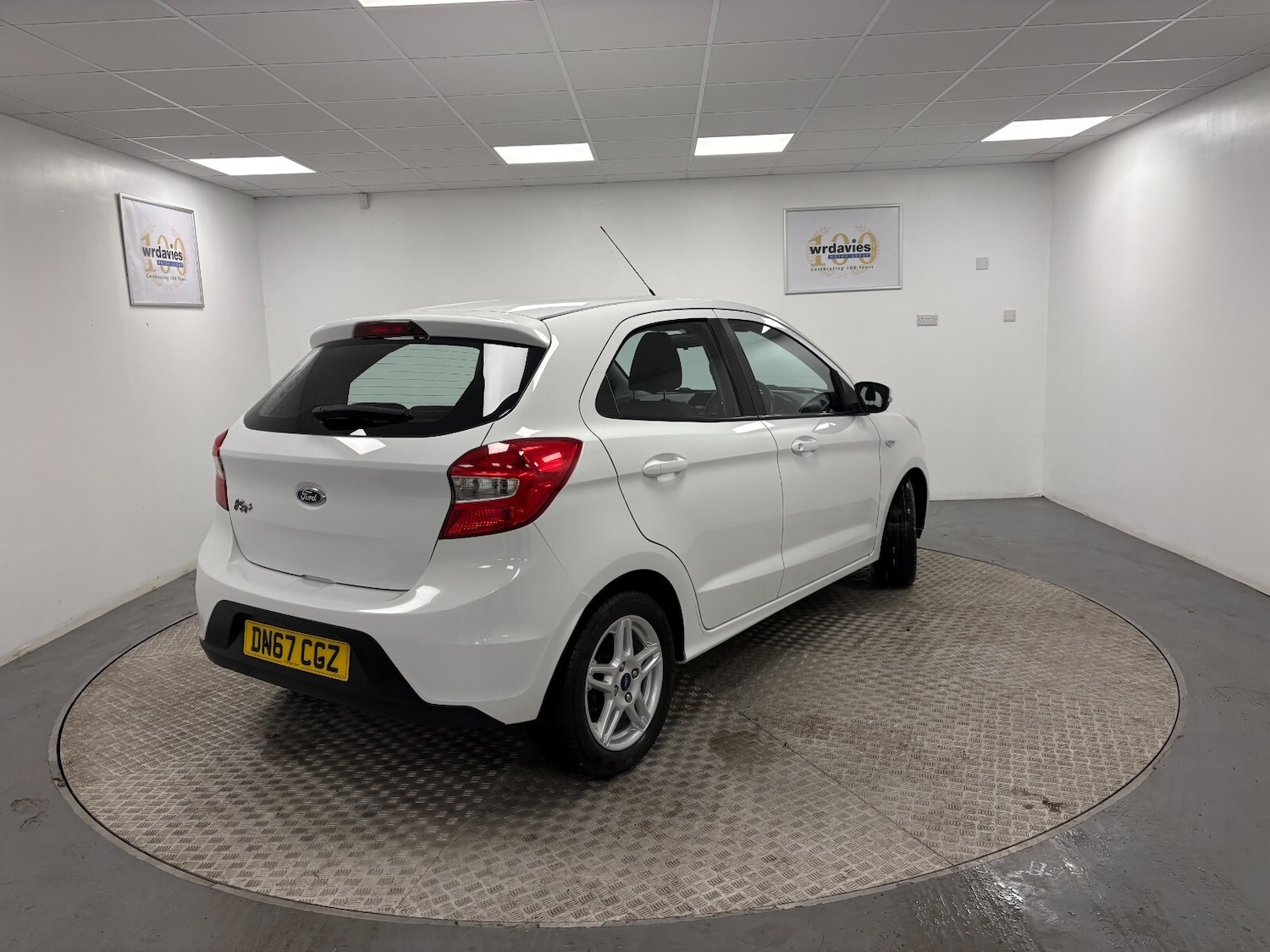 Used Ford Ka+ 2017 for sale - 77170440: Photo 5