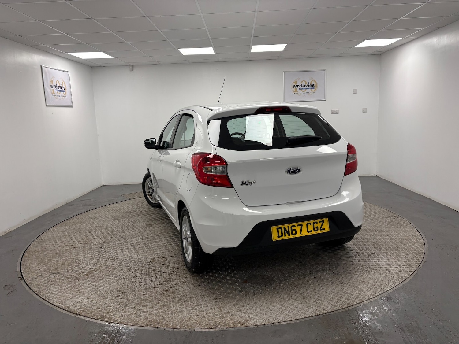 Used Ford Ka+ 2017 for sale - 77170440: Photo 7