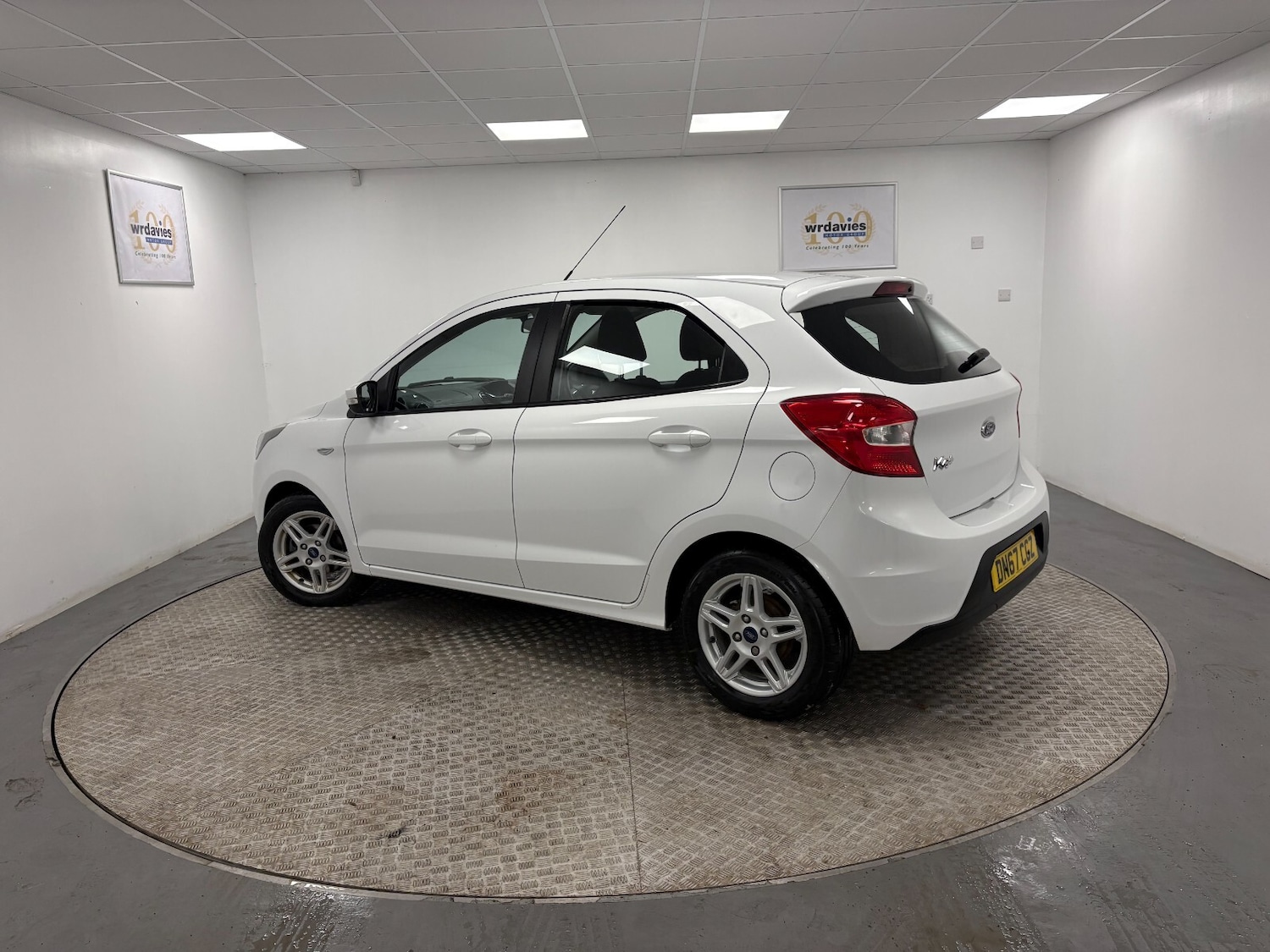 Used Ford Ka+ 2017 for sale - 77170440: Photo 8