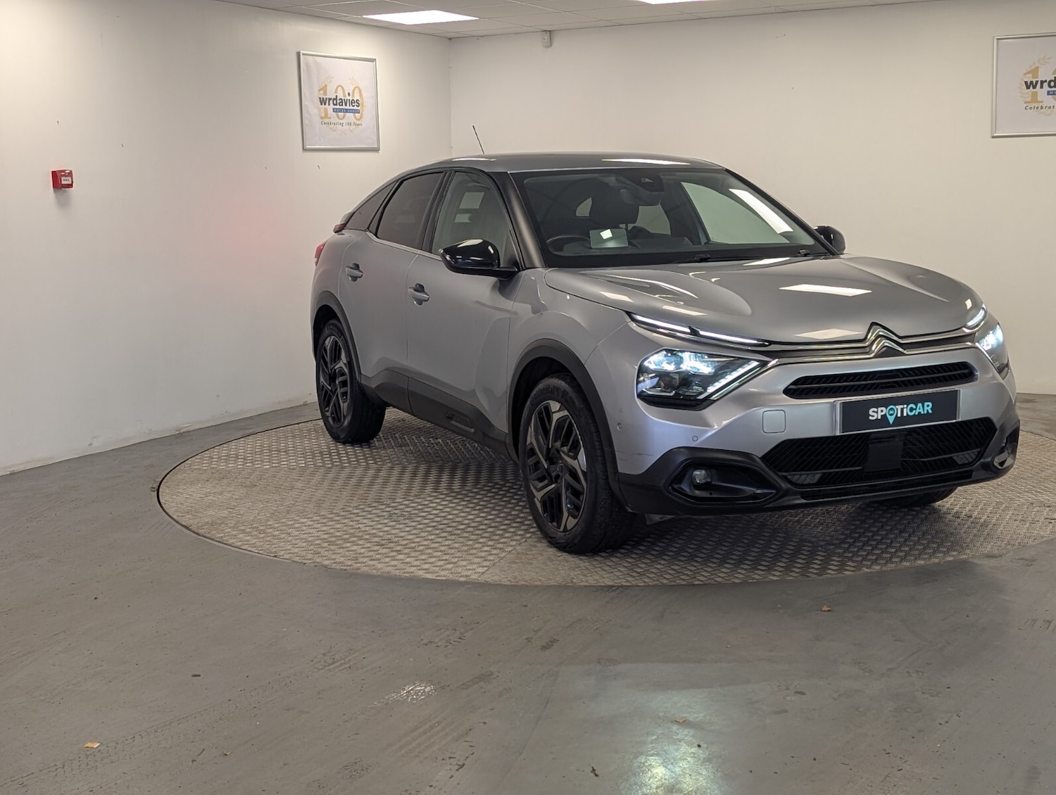 Used Citroen C4 2021 for sale - 76834855: Photo 2