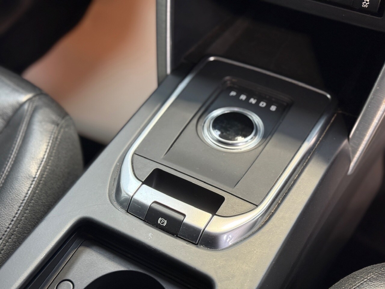 Used Land Rover Discovery Sport 2017 for sale - 77934832: Photo 10