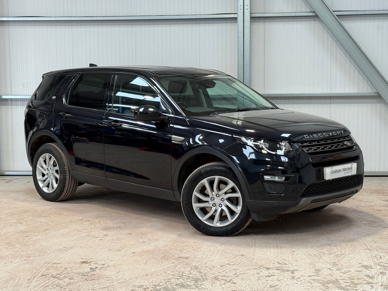 Used Land Rover Discovery Sport 2017 for sale - 77934832: Photo 3