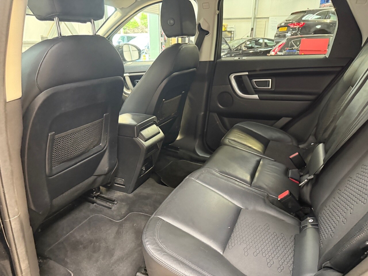 Used Land Rover Discovery Sport 2017 for sale - 77934832: Photo 32