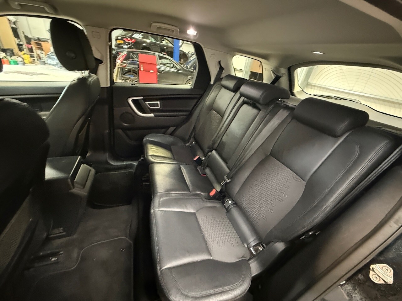 Used Land Rover Discovery Sport 2017 for sale - 77934832: Photo 33